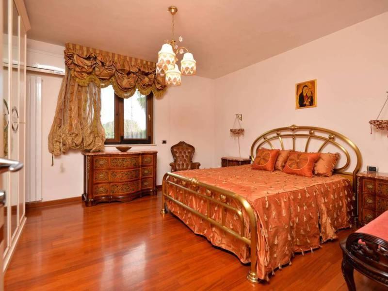 B&B Guarini Casamassima Bagian luar foto