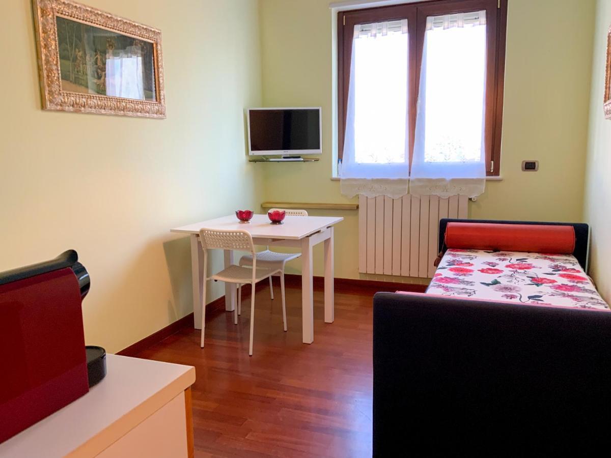B&B Guarini Casamassima Bagian luar foto